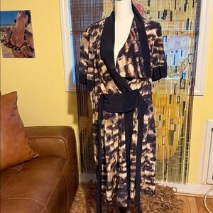 BCBGMaxAzria Black and Brown Patterned Kimono